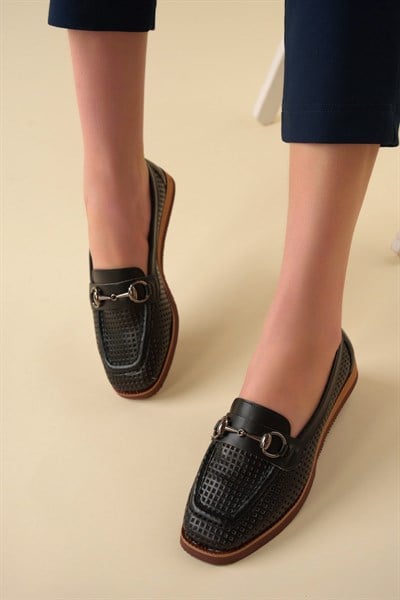 Lazerli Tokalı Loafer SİYAH