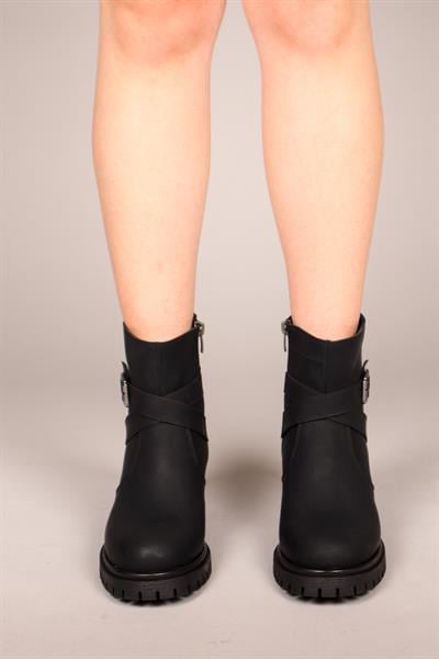 LOLA Kemerli Topuklu Kadın Bot SİYAH