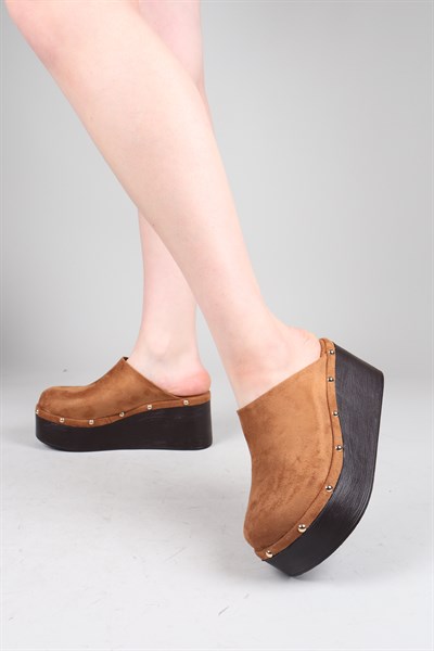 LORETO Troklu Burnu Kapalı Dolgu Topuk Terlik TABA