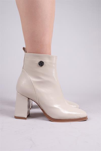 LUCAPA Yuvarlak Tokalı Topuklu Bot BEJ