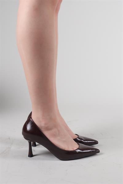 MACKAY Kırışık Cilt Stiletto KAHVERENGİ