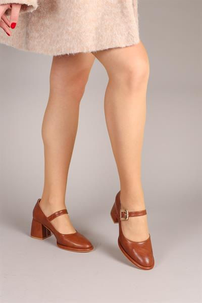 MATMAZEL Tek Bantlı Topuklu Ayakkabı TABA