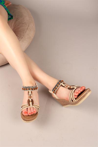 MERNO Etnik Dolgu Topuklu Ayakkabı BEJ