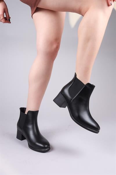 MİLDURA Lastikli Alçak Topuklu Bot SİYAH