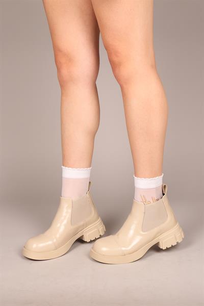 MİLİCA Lastik Detaylı Rugan Kısa Bot TEN