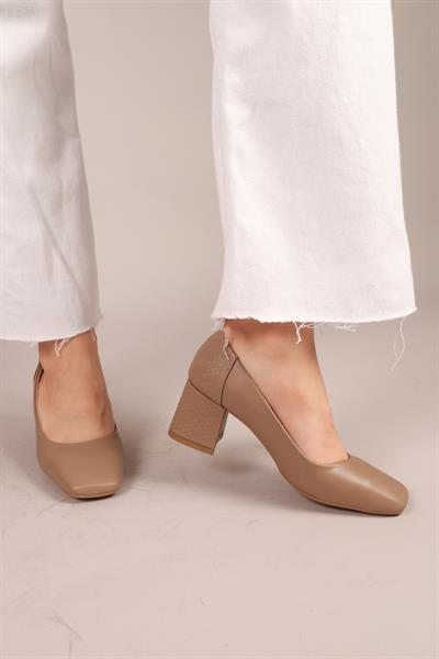 PUMPS Arkası Yılan Dokulu Blok Topuklu Ayakkabı VİZON