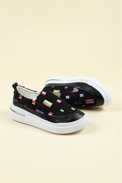 Renk Detaylı Kot Sneakers SİYAH