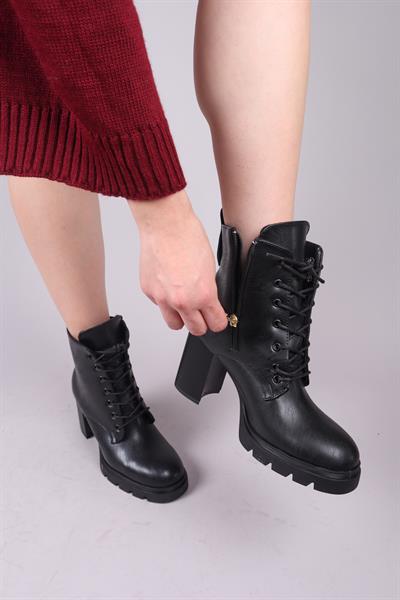 ROSTOCK Bağcık Aksesuarlı Topuklu Bot SİYAH