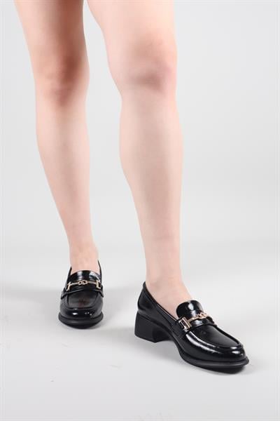 TİLDA Gold Detaylı Kadın Ayakkabı SİYAH