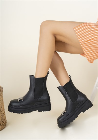 Toka Aksesuarlı Lastikli Bot SİYAH