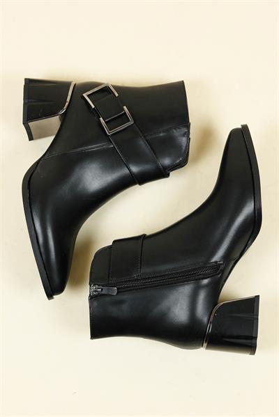 LİBERTA Toka Aksesuarlı Topuk Detaylı Bot  SİYAH