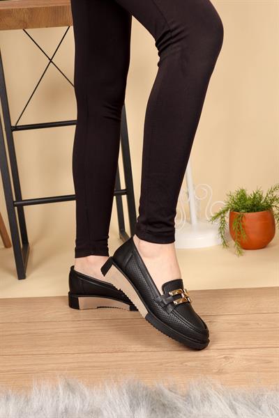 Tokalı Delikli Loafer SİYAH