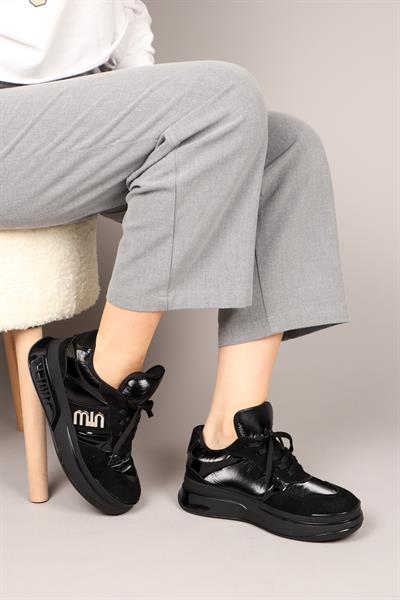 VİGDİS Süet Garnili Kadın Spor Ayakkabı SİYAH