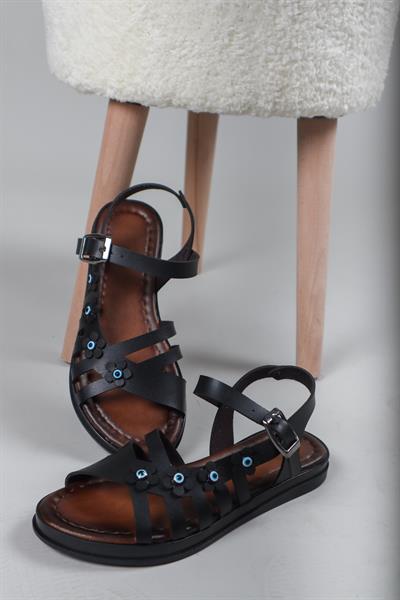 İSİS Yanı Çiçekli Vaketa Sandalet SİYAH