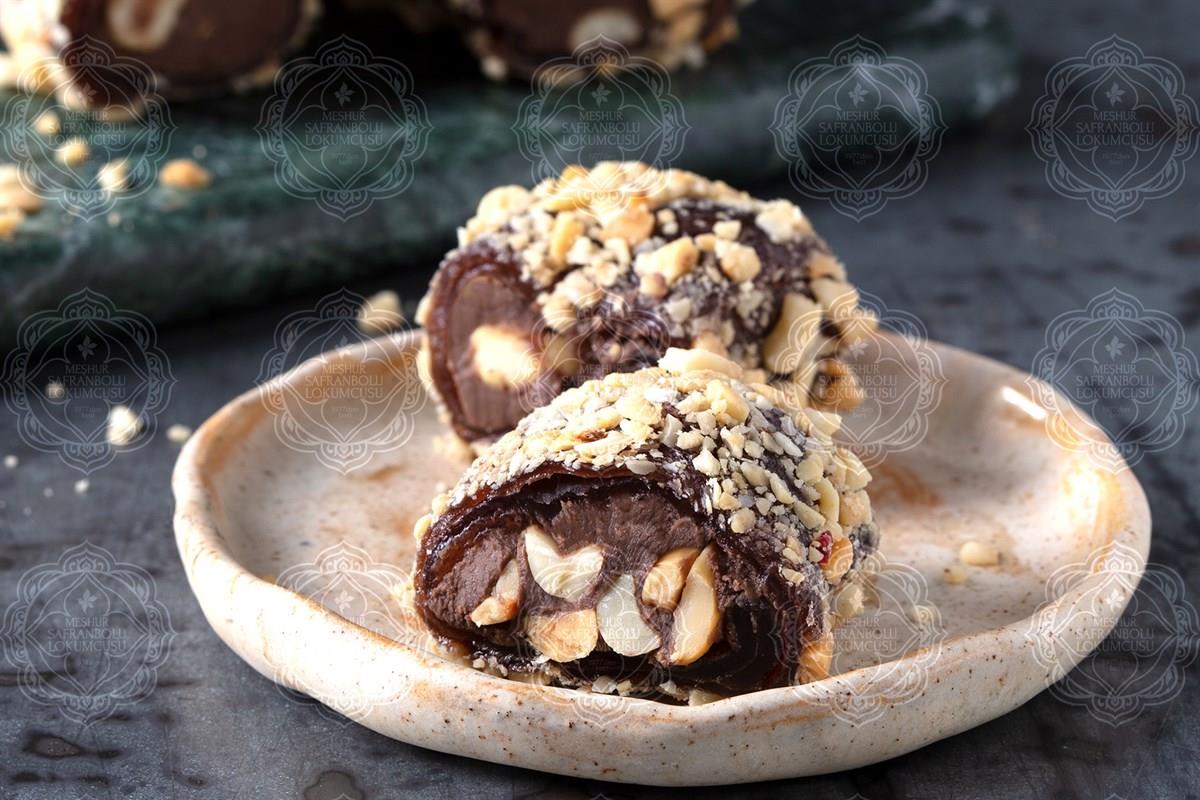 SARMA LOKUMLARBrowni Yer Fıstık Kaplı Çikolatalı Fındıklı