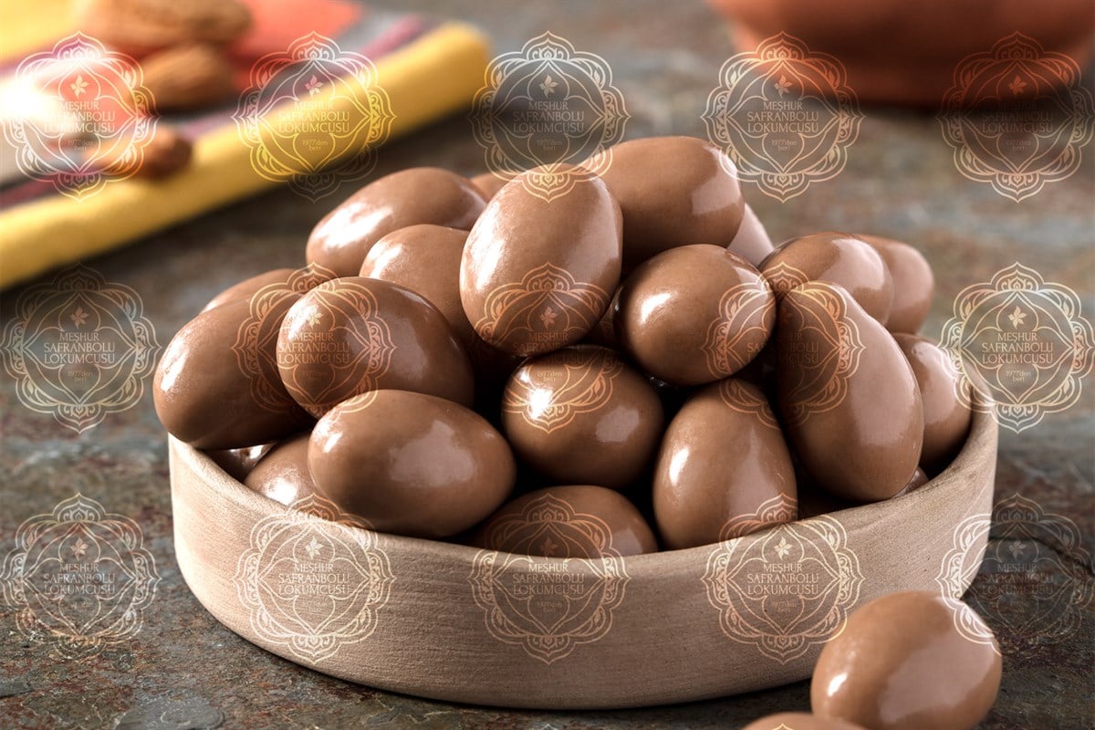 SUGAR AND DRAGEEDRAJE BADEM CAPPUCINO 