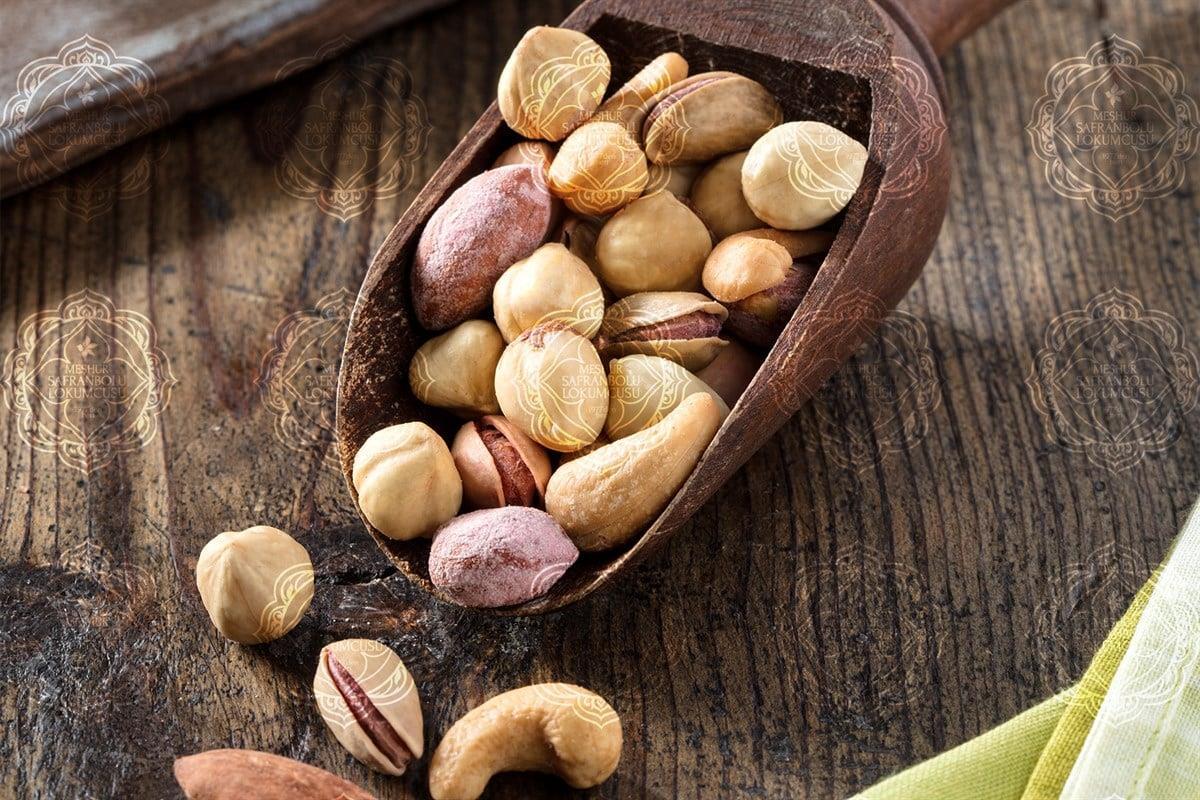 KÖME VE PESTİLLüks Karışık Kuruyemiş