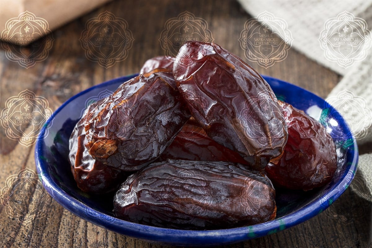KURUYEMİŞMEDİNE HURMASI