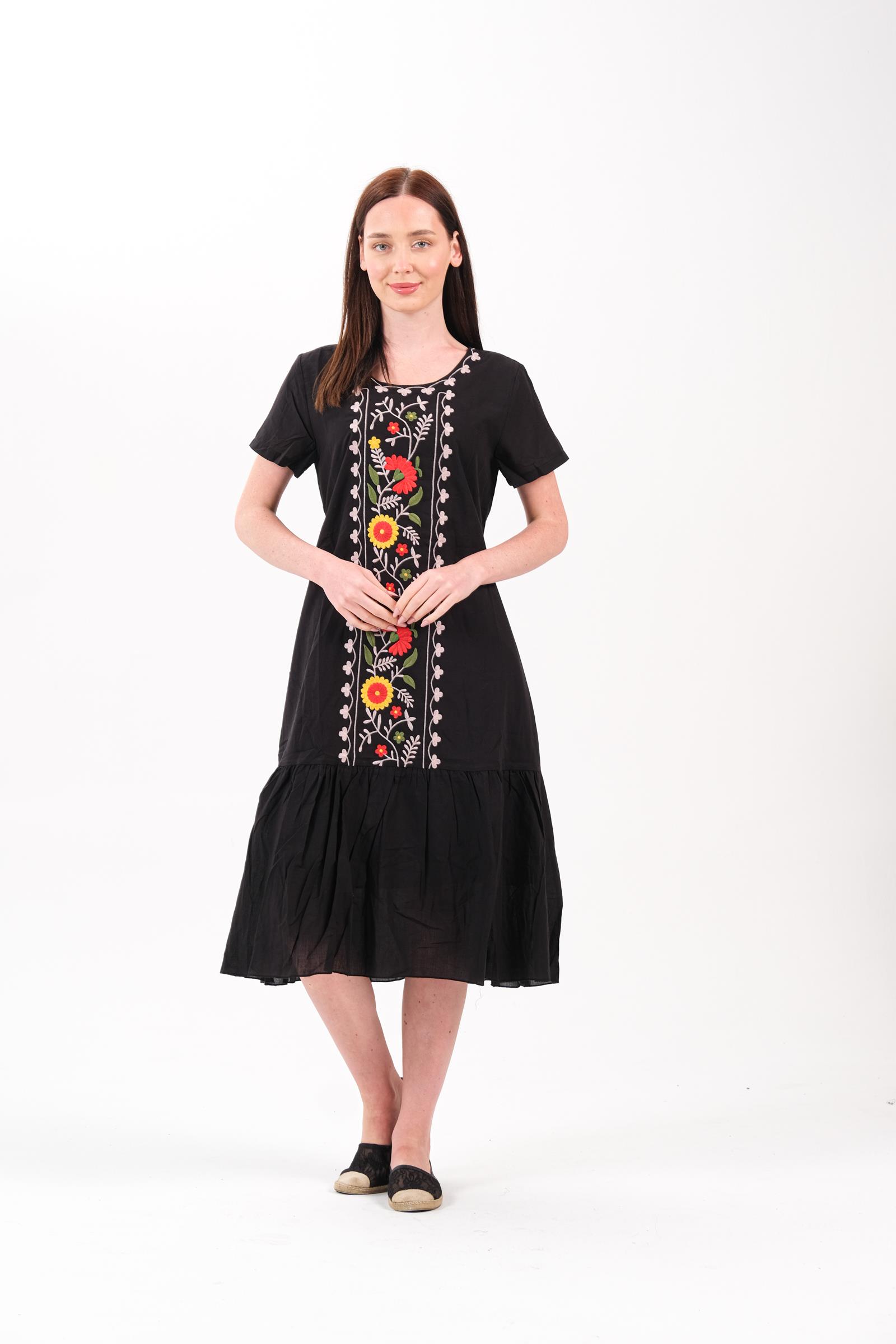 8012 Nakışlı Siyah Elbise