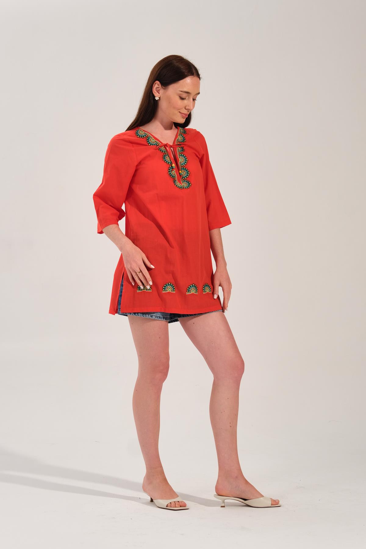 8013 Nakışlı Mercan Pareo&Bluz