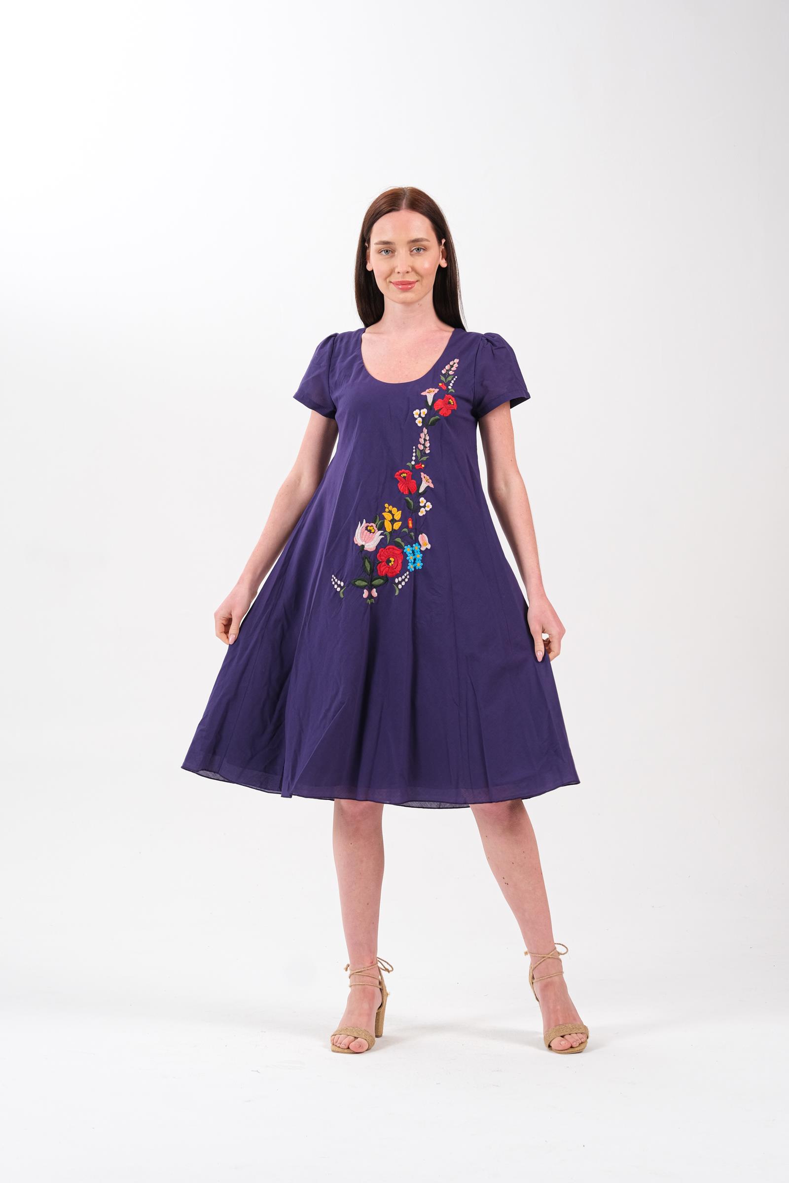 8030 Mor Nakışlı Elbise