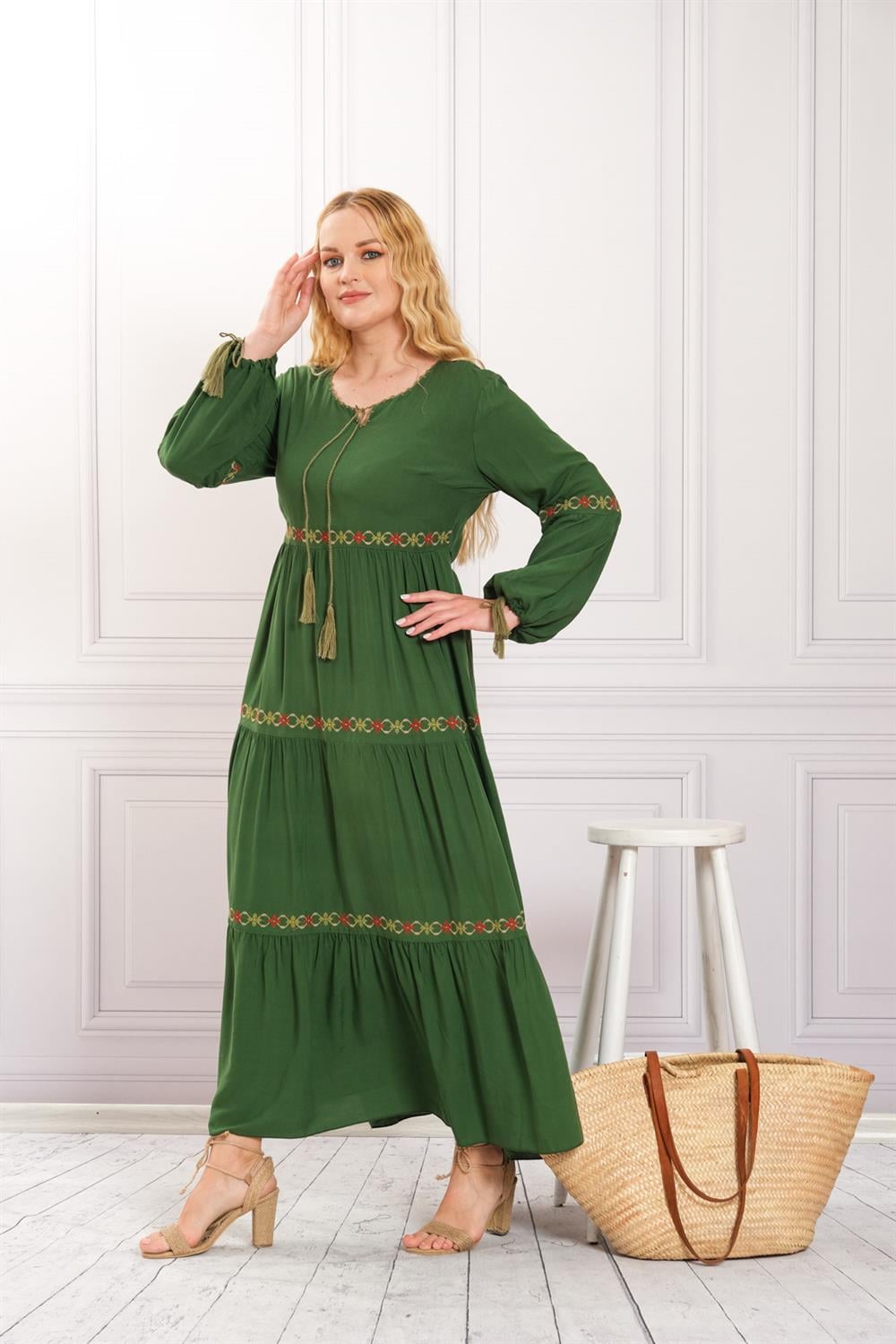 9071 Koyu Yeşil Elbise