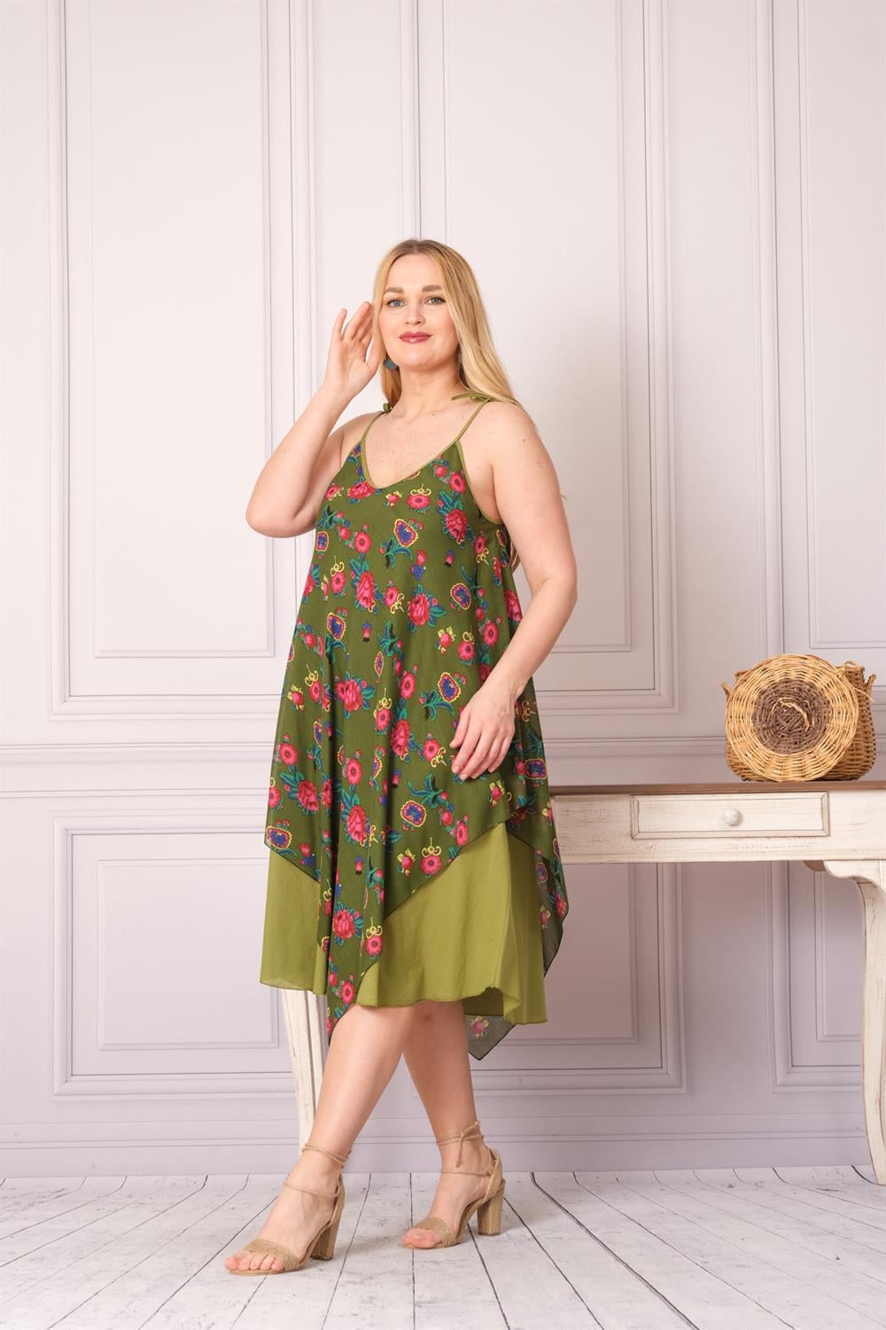 9076 A.Yeşil Elbise