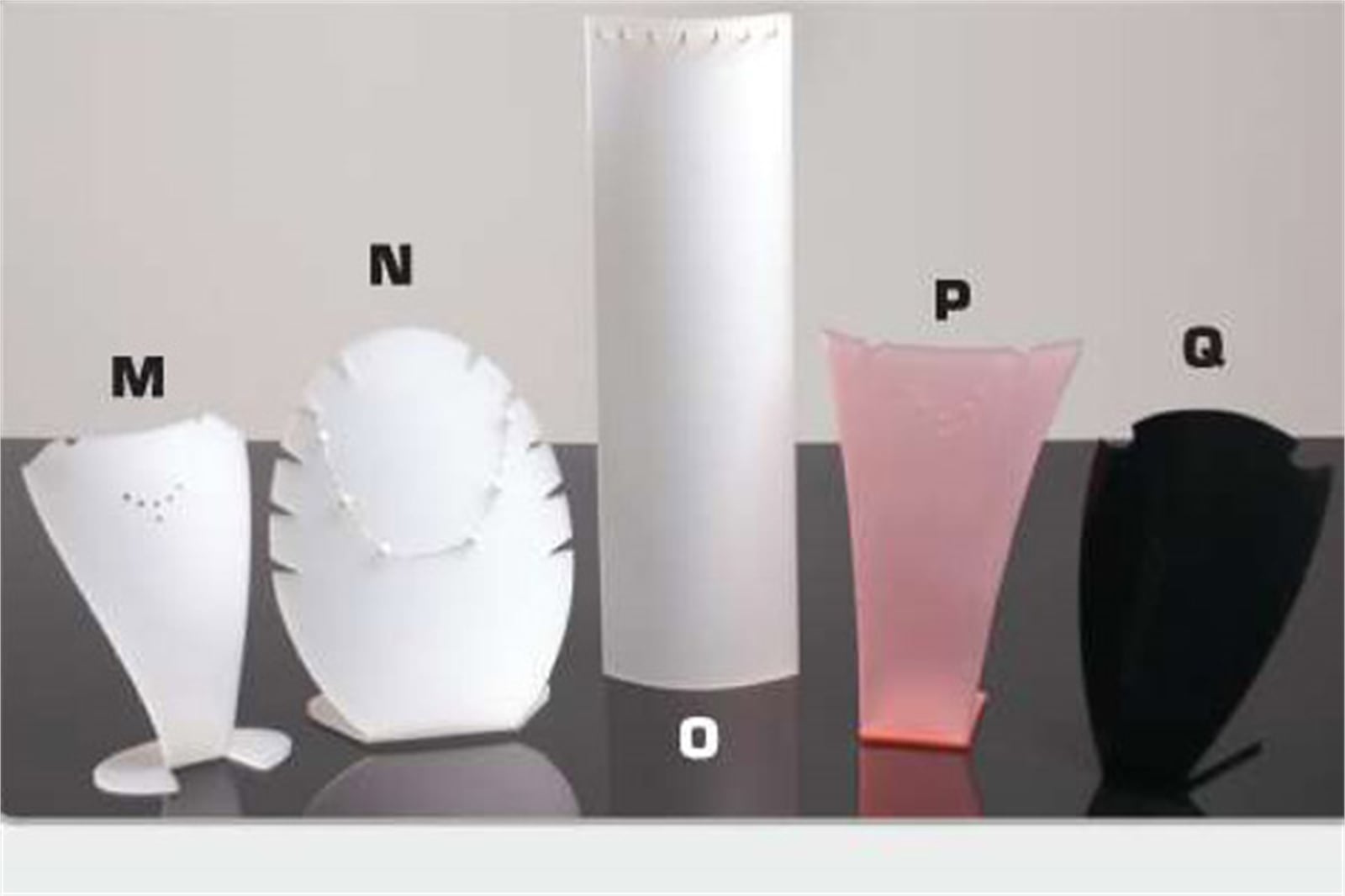 PLEXIGLASS KUYUMCU VİTRİN DEKORLARI, PLEXIGLASS JEWELRY WINDOW DISPLAYS