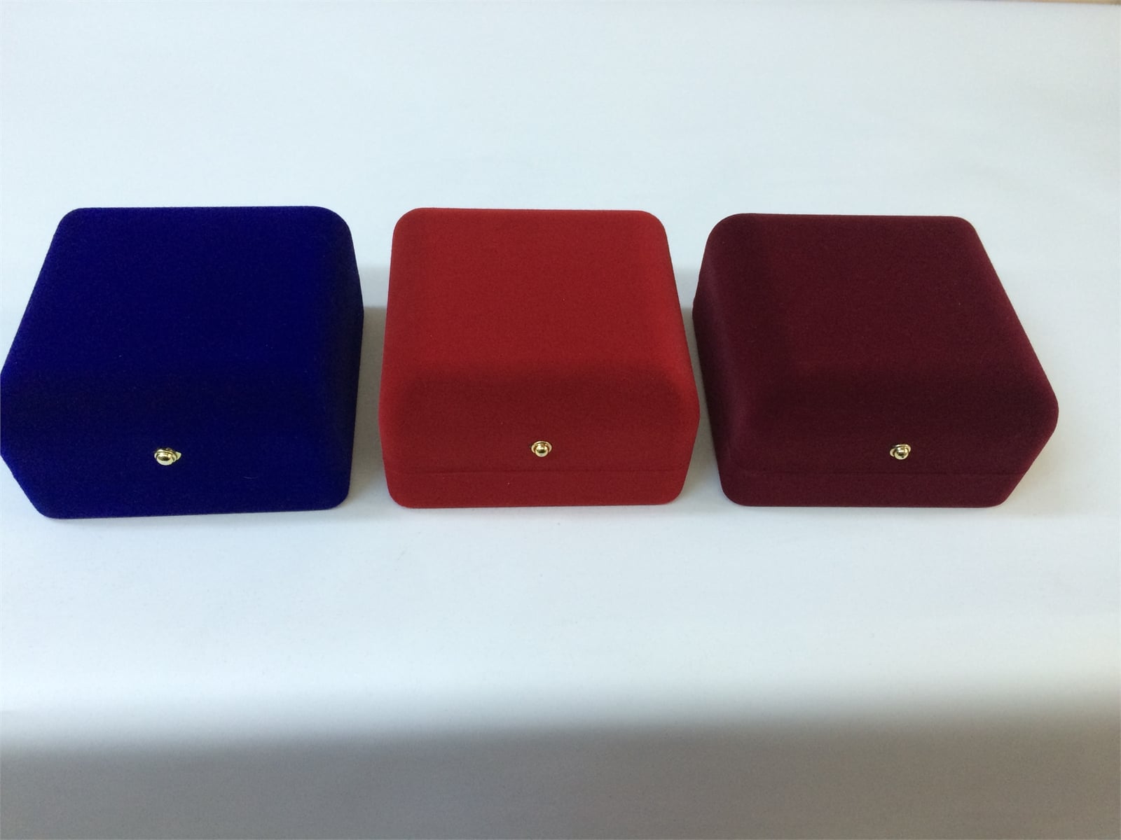 KADİFE YASTIKLI SAAT KUTUSU, KADİFE YASTIKLI BİLEZİK KUTUSU, VELVET WATCH BOX WITH CUSHION, VELVET BANGLE BOX WITH CUSHION