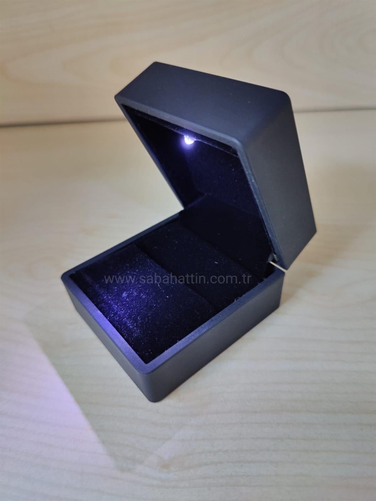 KADİFE IŞIKLI YÜZÜK KUTUSU, VELVET RING BOX WITH LIGHT