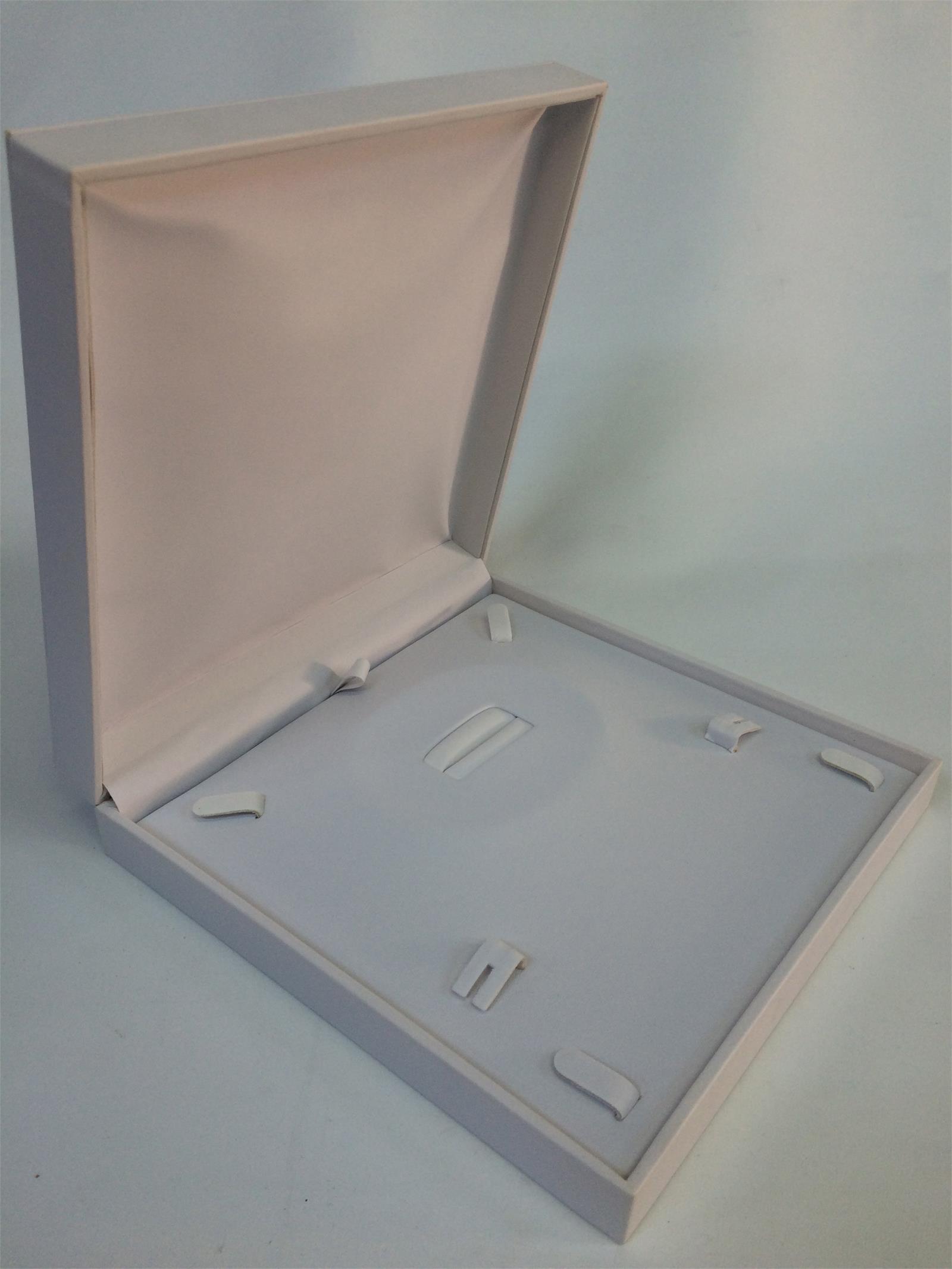 DERİ TAKIM KUTUSU, DERi SET KUTUSU, TAKIM KUTUSU, SET KUTUSU, DERİ MÜCEVHER KUTUSU, LEATHER SET BOX, LEATHER JEWELRY BOX FOR SETS