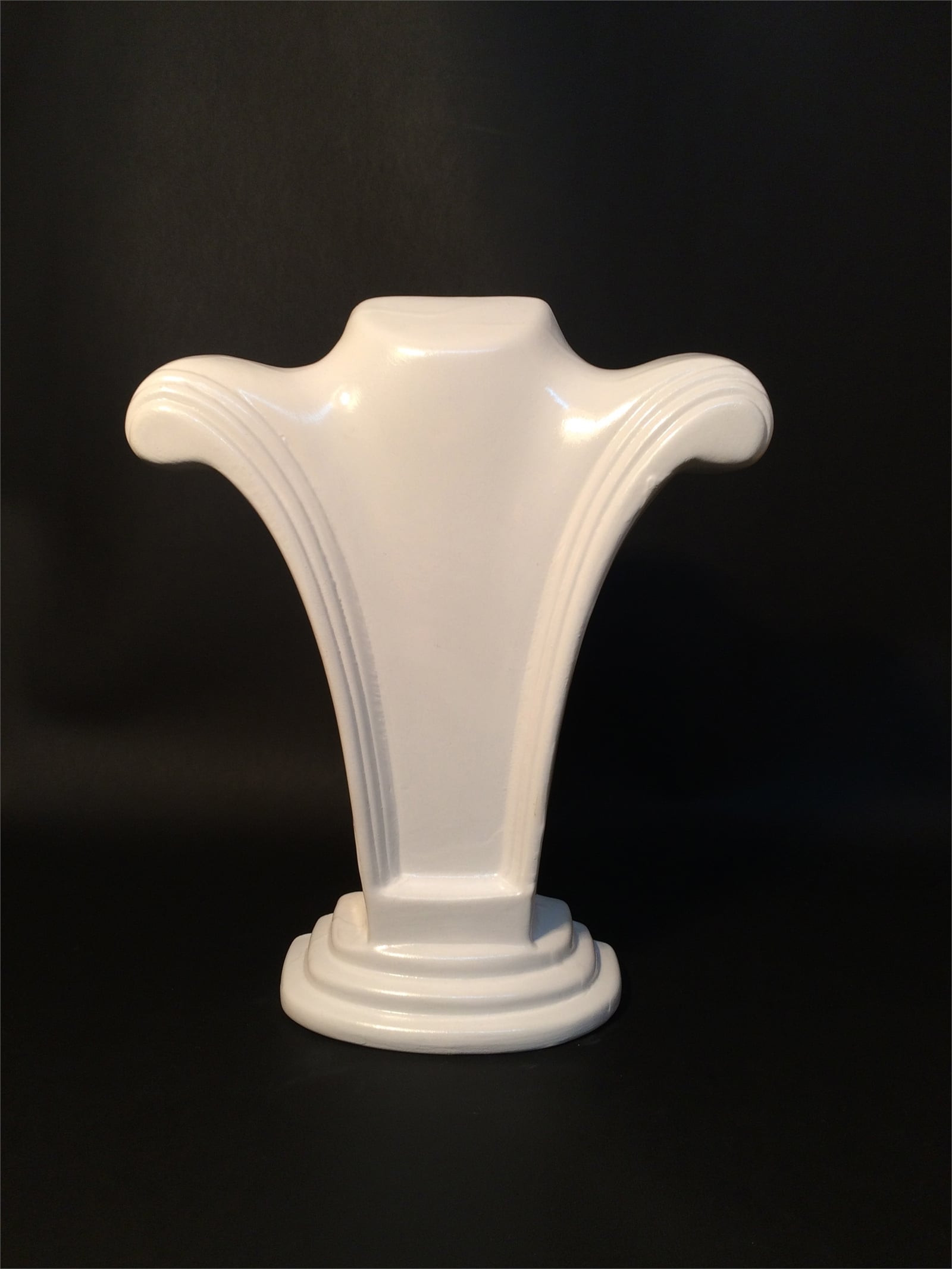 SERAMİK KOLYELİK , CERAMIC JEWELRY NECLACE DISPLAY 