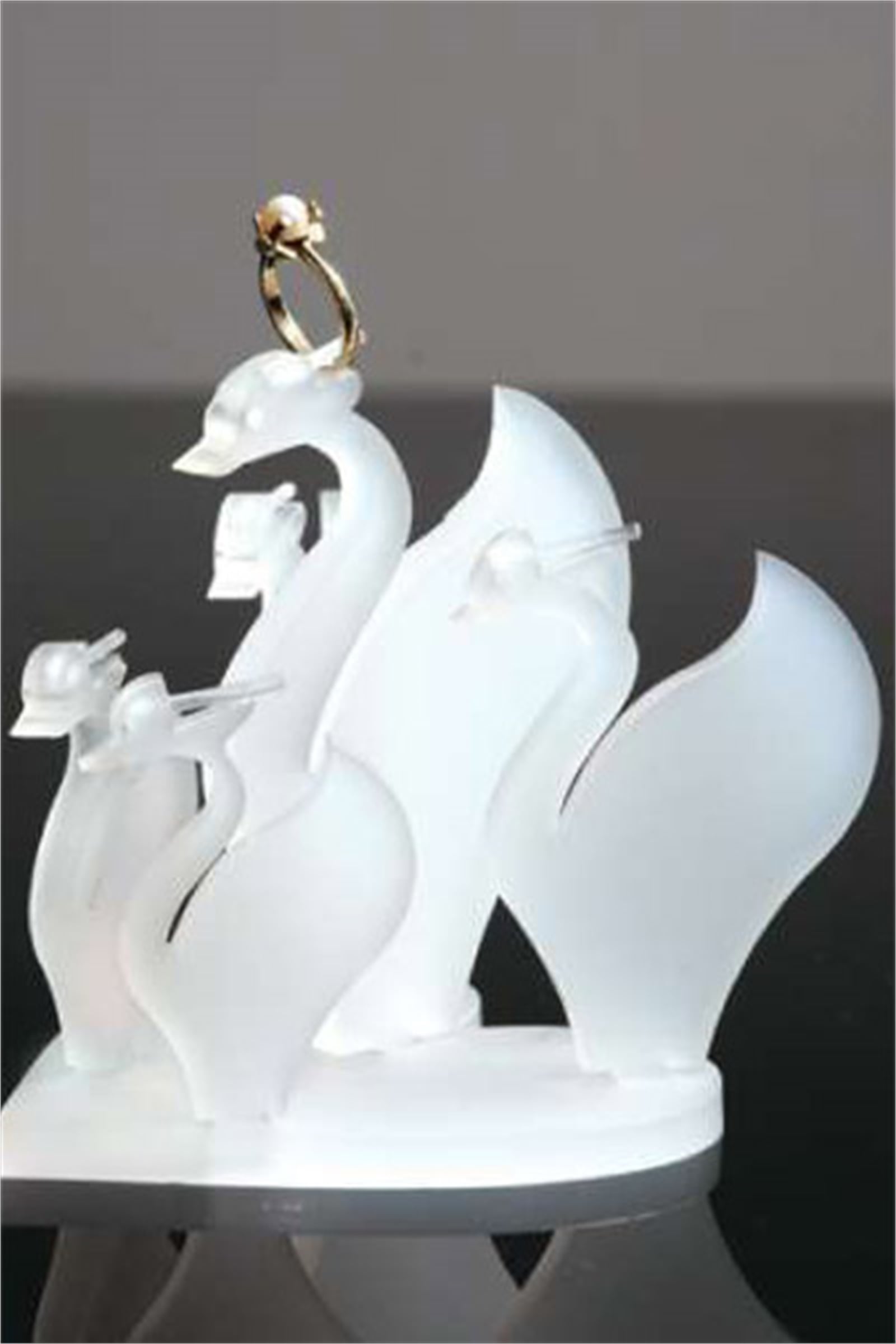 PLEXIGLASS KUYUMCU VİTRİN DEKORLARI, PLEXIGLASS JEWELRY WINDOW DISPLAYS