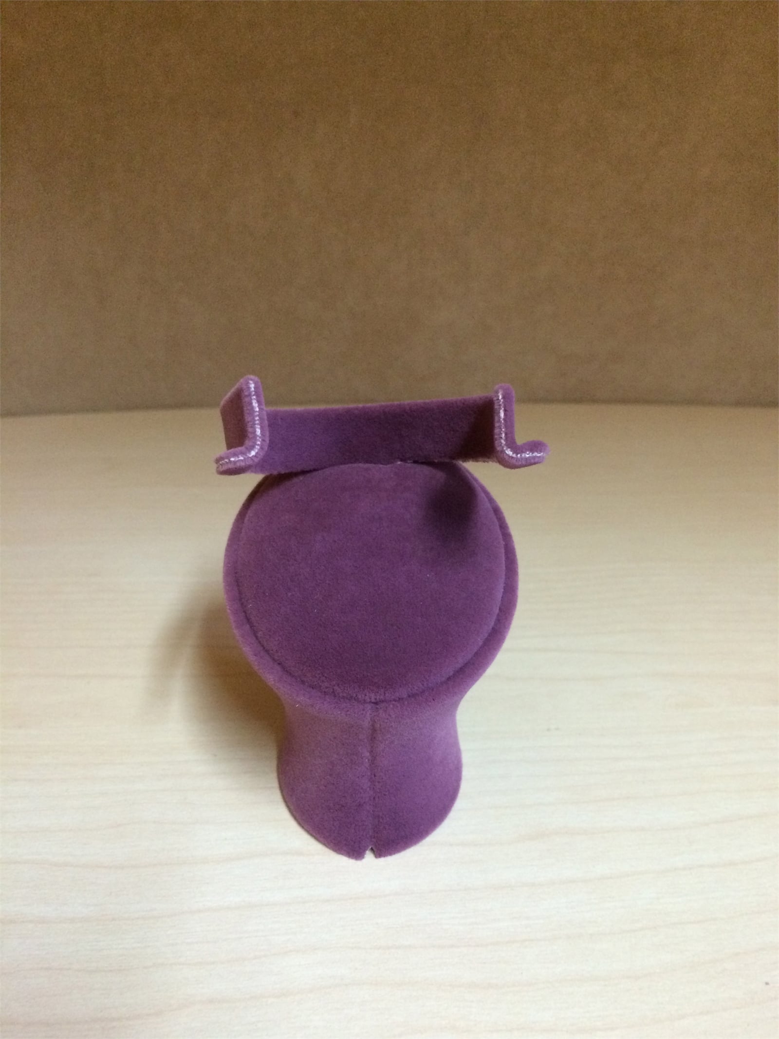 KADİFE & SÜET TEKLİ KELEPÇELİK - VELVET & SUEDE JEWELRY BANGLE DISPLAY