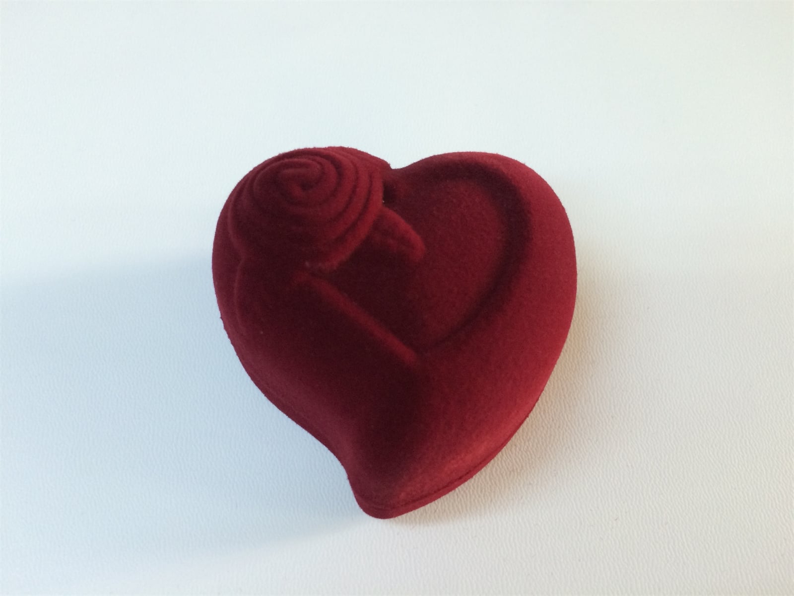 KADİFE GÜLLÜ KALP YÜZÜK KUTUSU, VELVET JEWELRY RING BOX WITH ROSE , SUEDE JEWELRY RING BOX WITH ROSE