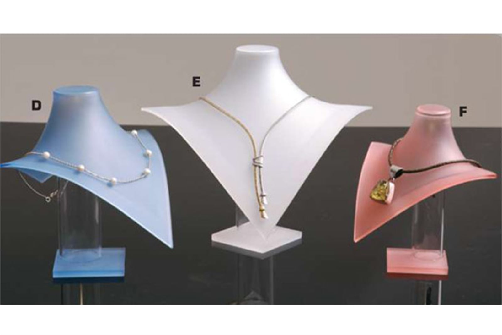 PLEXIGLASS KUYUMCU VİTRİN DEKORLARI, PLEXIGLASS JEWELRY WINDOW DISPLAYS