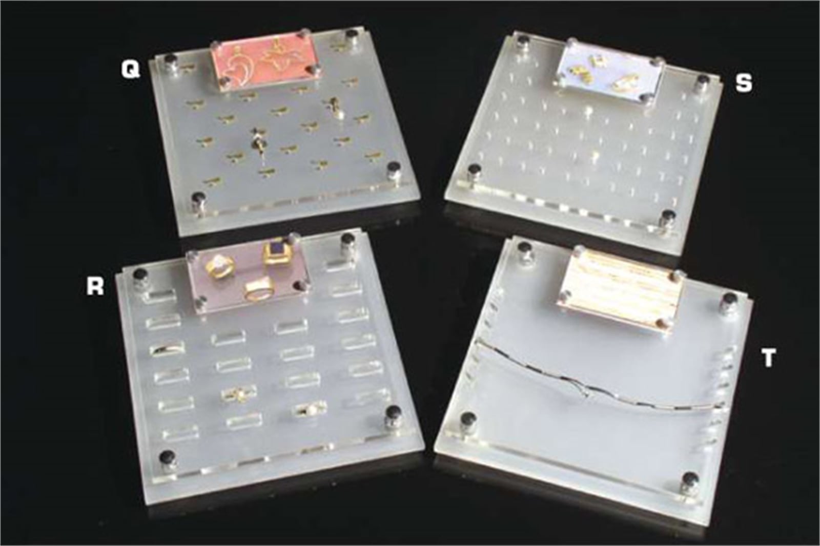 PLEXIGLASS KUYUMCU VİTRİN DEKORLARI, PLEXIGLASS JEWELRY WINDOW DISPLAYS