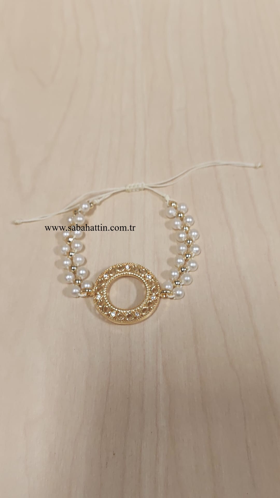 ÇERÇEVELİ ÇEYREKLİ BOŞ BİLEKLİK MODELİ