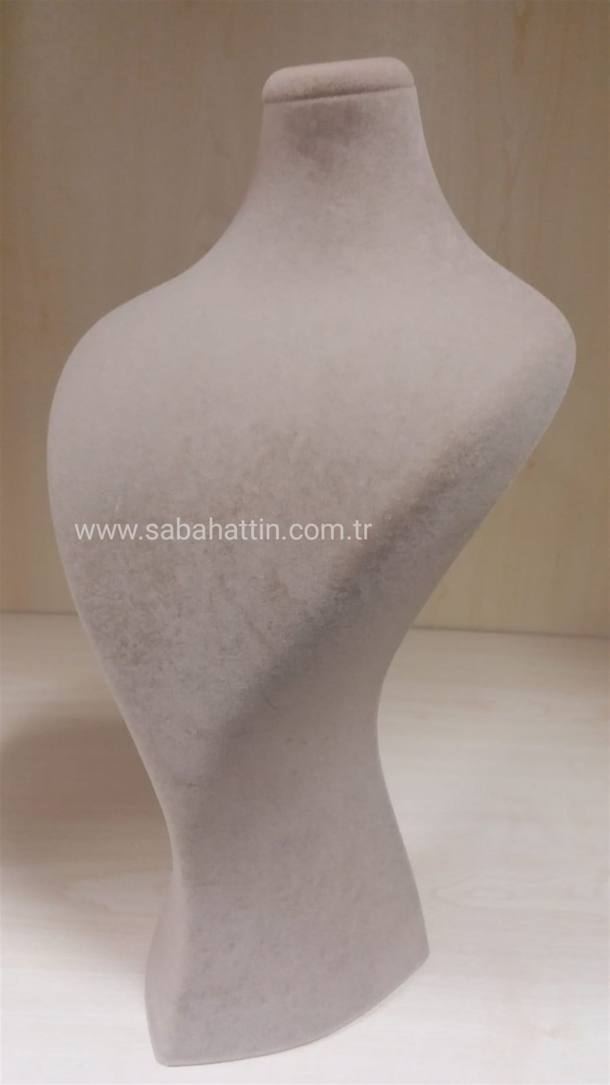 DERİ VE KADİFE KOLYE BOYUNLUK , LEATHER  AND VELVET  NECKLACE JEWELRY DISPLAYS