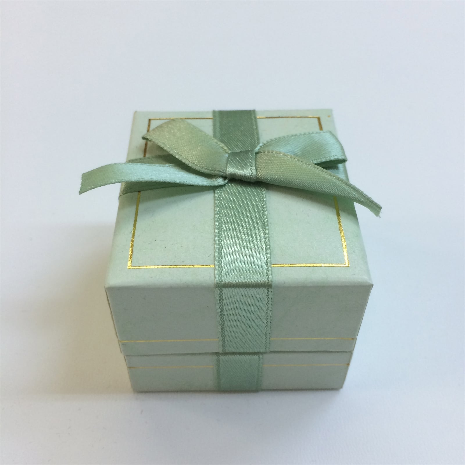 KURDELALI YÜZÜK KUTUSU ,  RING BOX WITH RIBBON