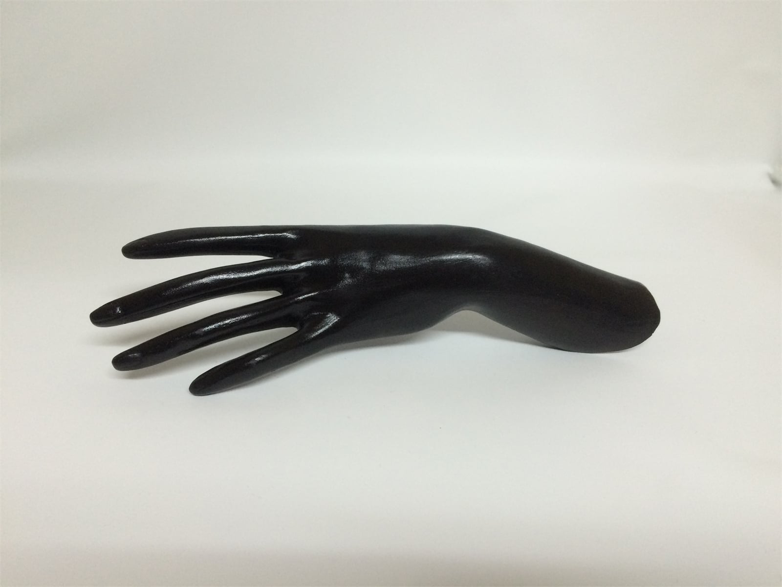 EL DEKORU , HAND DISPLAY FOR JEWELRY 