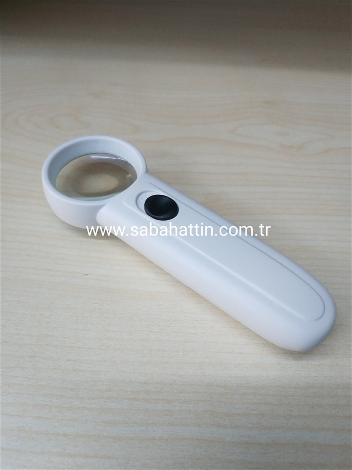 MERCEKLİ EL BÜYÜTEÇİ IŞIKLI , HAND MAGNIFIER WITH LIGHT 