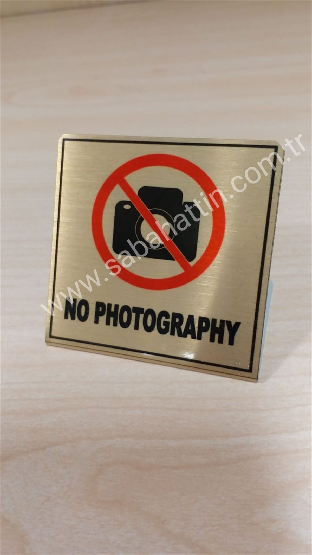 METAL VİTRİN LEVHASI NO PHOTOGRAPHY , METAL WINDOW WRITING  NO PHOTOGRAPHY