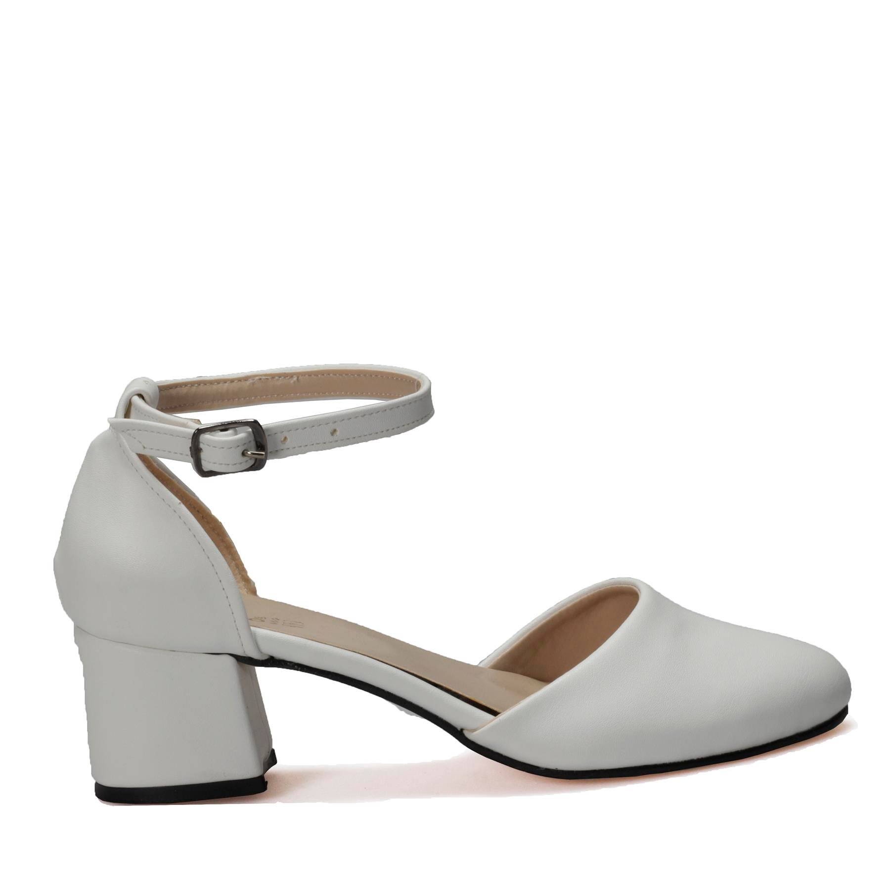 Arega Karnıyarık Beyaz Kısa Topuk Kadın Ayakkabı