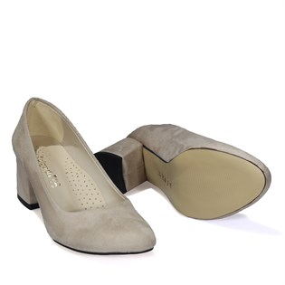 Bej Süet Topuklu Klasik Kadın Ayakkabı