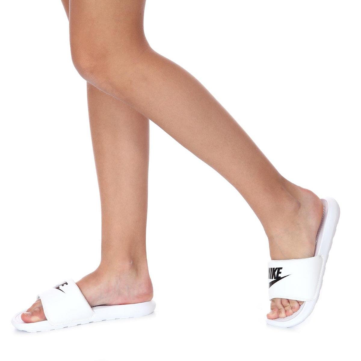 Nike CN9677-100 Victori One Slide Kadın Terlik 