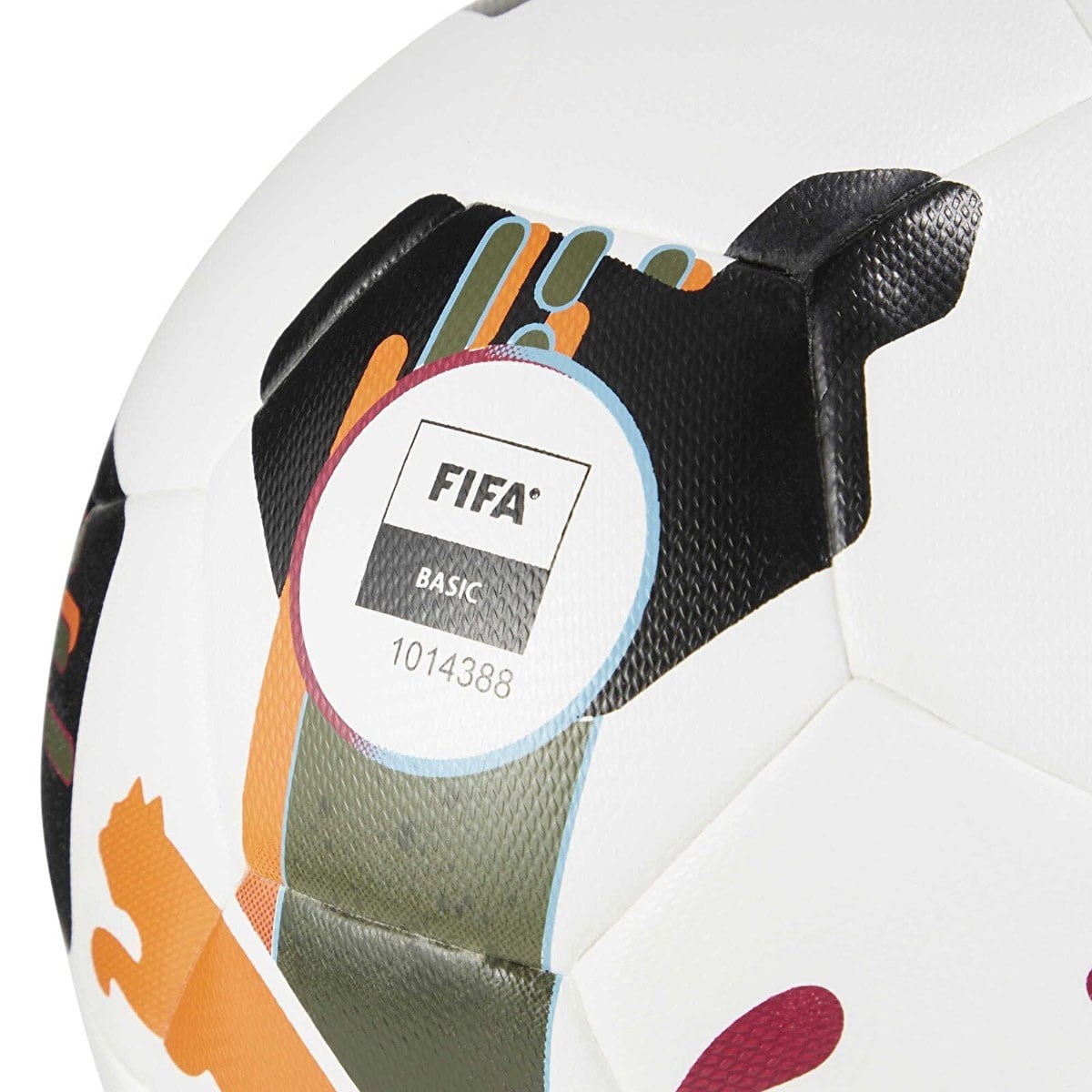 Puma 08432601  Orbita 4 Hyb FIFA Basic Futbol Topu