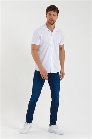 Erkek Beyaz Kısa Kollu Pamuklu Petek Desenli Slim Fit Apaş Yaka Gömlek 21Y-4300594-04-1