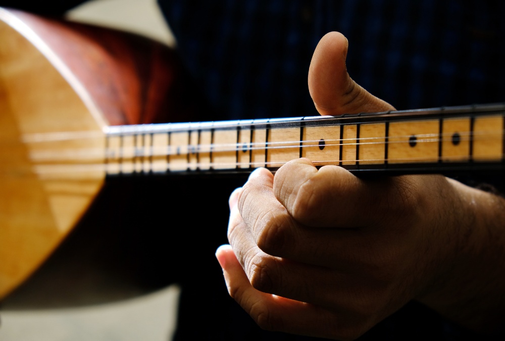 Öğrenci İçin Hangi Bağlama Alınmalı