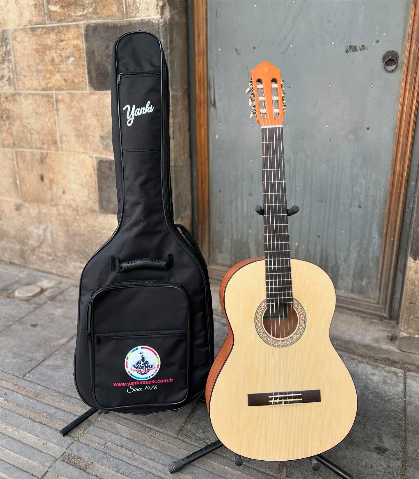 Yamaha C30 Klasik Gitar